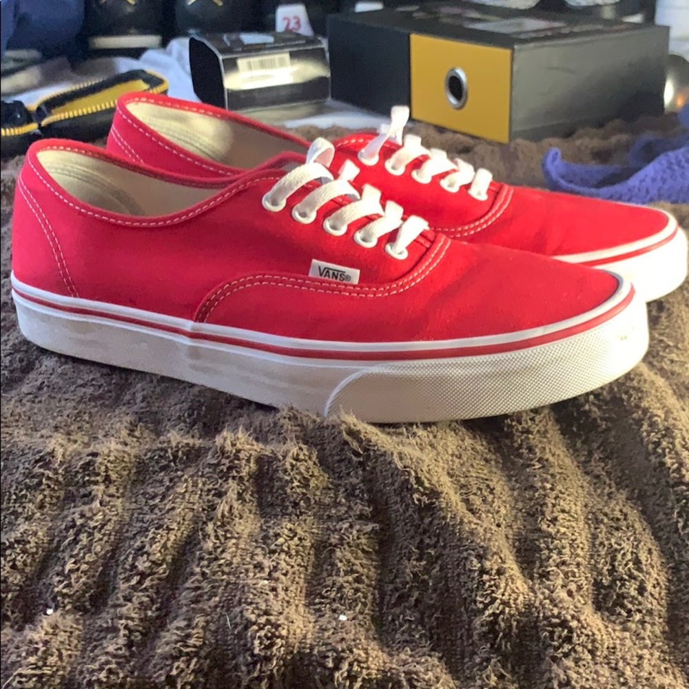Red van low top